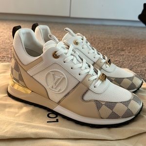 Louis Vuitton women’s runaway sneaker size 8.5